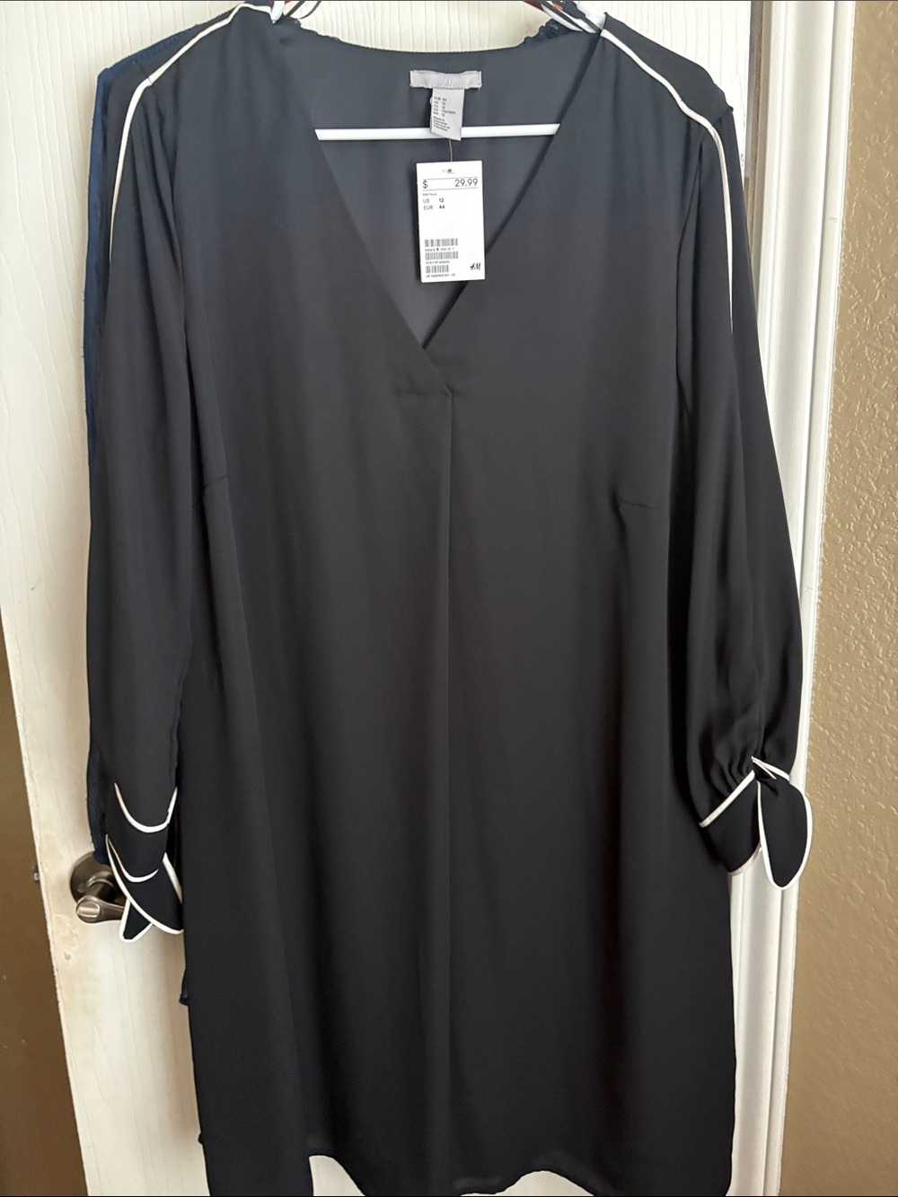 H&M Black Long Sleeve V-Neck Dress with White Piping